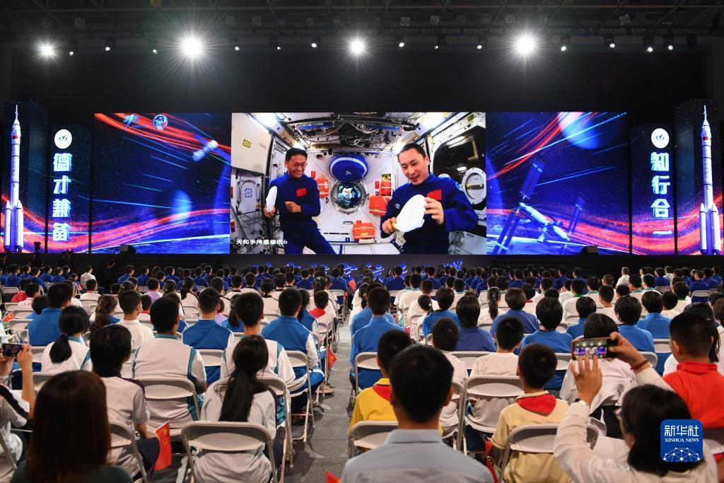 宝运莱游戏官网